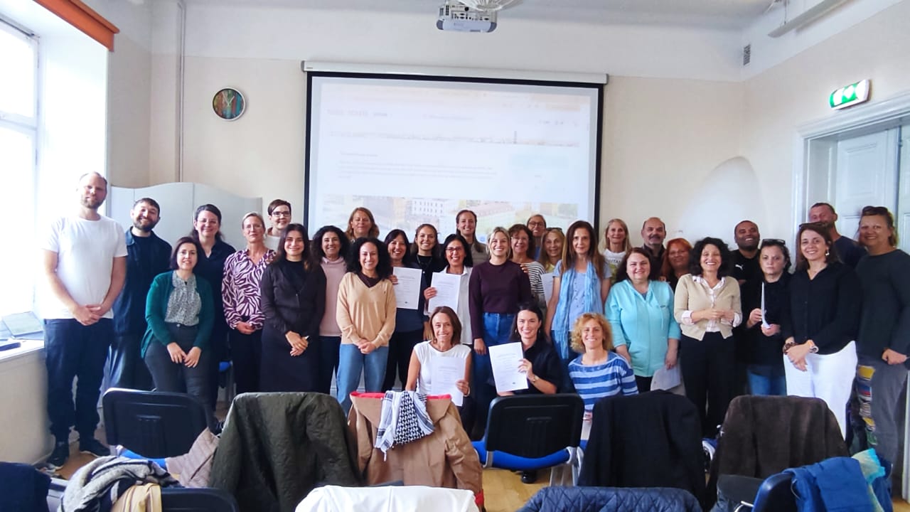 Opettajien yhteiskuva.